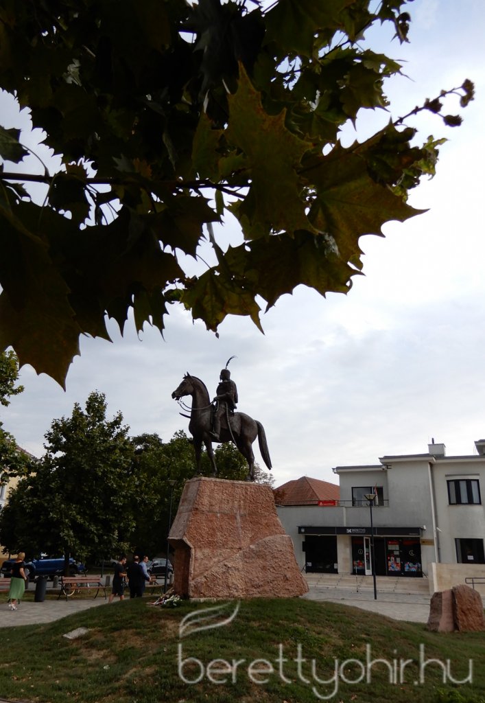 kádár vitéz emléknap 11